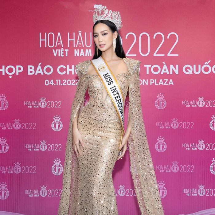 Bảo Ngọc gây tranh cãi khi ngồi ghế giám khảo Hoa hậu Việt Nam 2022.