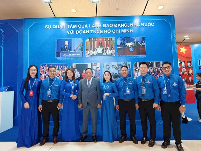 Phó Bí thư Thành ủy Hà Nội Nguyễn Văn Phong và các đại biểu tại phiên trọng thể Đại hội đại biểu toàn quốc Đoàn Thanh niên Cộng sản Hồ Chí Minh lần thứ XIII, nhiệm kỳ 2026-2031. Ảnh: NA