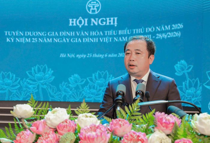 Ủy viên Bộ Chính trị, Bí thư Thành ủy Hà Nội, Trưởng Đoàn đại biểu Quốc hội thành phố Hà Nội, Trưởng ban Chỉ đạo về phát triển văn hóa Thủ đô Hà Nội Trần Đức Thắng phát biểu tại hội nghị. Ảnh: Viết Thành