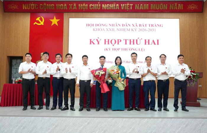 Kỳ họp thứ hai, HĐND xã Bát Tràng khóa XXII, nhiệm kỳ 2026-2031. Ảnh: Phương Lộc