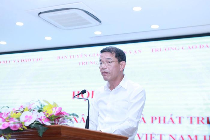 Phó Trưởng Ban Tuyên giáo và Dân vận Trung ương Vũ Thanh Mai phát biểu khai mạc hội thảo. Ảnh: ĐT