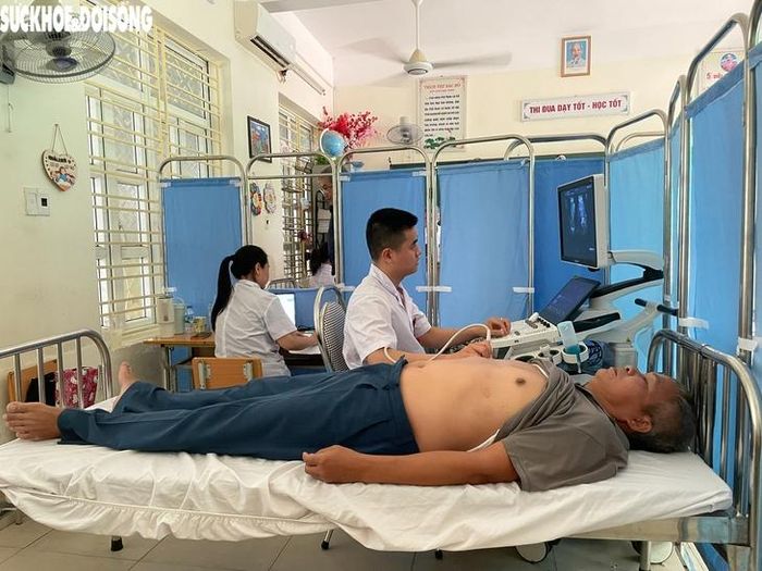 Người dân được khám sàng lọc để chủ động chăm sóc sức khỏe tốt hơn. Ảnh: TD