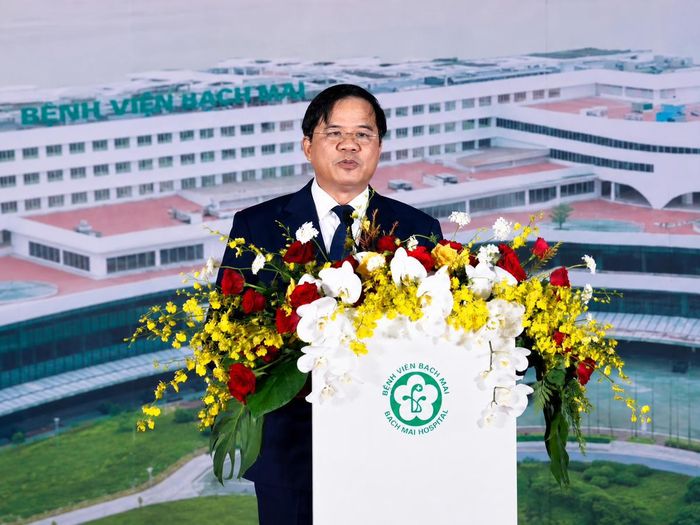 GS. TS. Đào Xuân Cơ, Giám đốc Bệnh viện Bạch Mai phát biểu tại buổi lễ. Ảnh: ĐT
