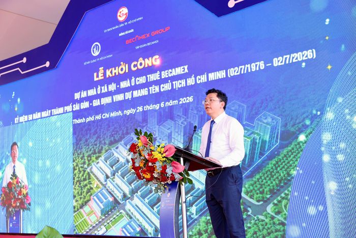  Phó Chủ tịch UBND TP.HCM Hoàng Nguyên Dinh cho biết, TP.HCM được Chính phủ giao chỉ tiêu phát triển 199.400 căn nhà ở xã hội đến năm 2030. Ảnh: NC 