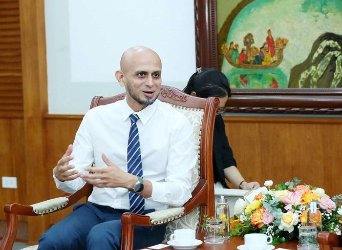 Giám đốc Chính sách công khu vực Đông Nam Á Tập đoàn Meta Sarim Aziz