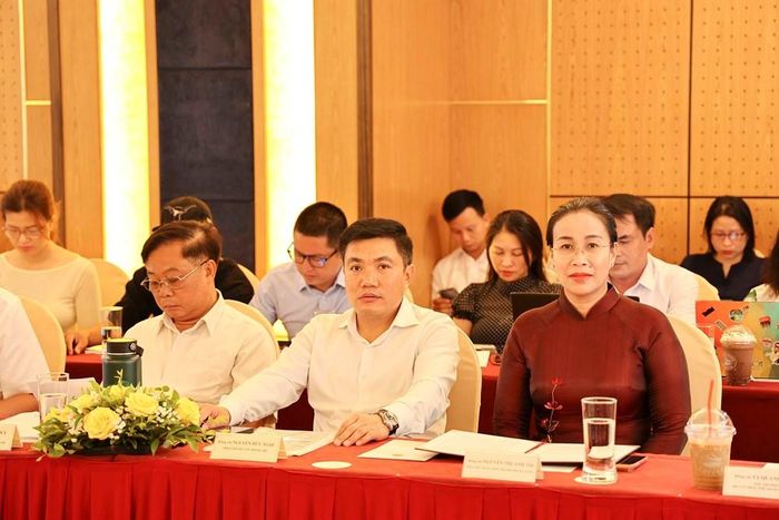 Các đại biểu tham dự Hội nghị