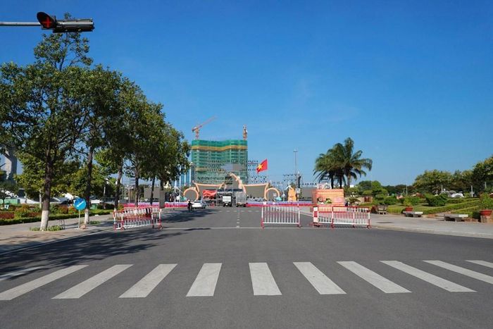 Hàng chắn bảo vệ sân khấu