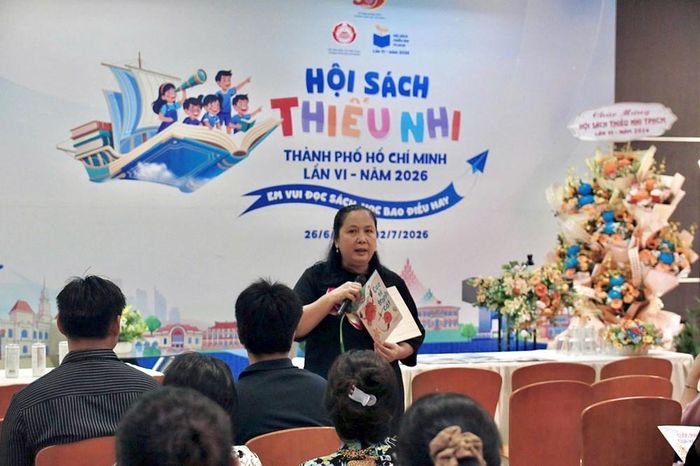 Với diễn giả Thanh Trúc, đọc sách là để tưới tắm trái tim, không phải để lấy thành tích