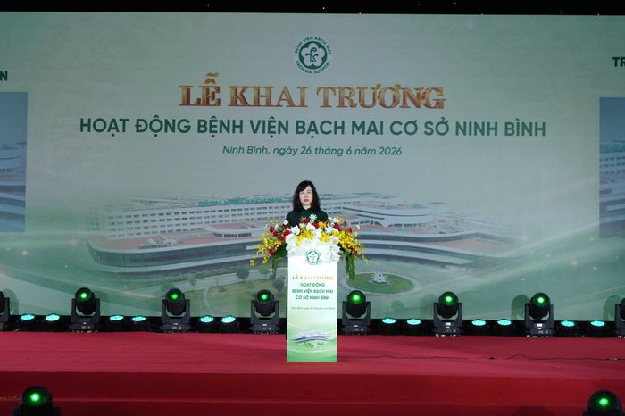 Bộ trưởng Bộ Y tế Đào Hồng Lan phát biểu tại lễ khai trương.