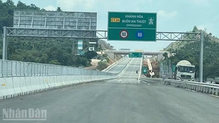Cao tốc Khánh Hòa-Buôn Ma Thuột khi hoàn thành đưa vào sử dụng sẽ kết nối giữa rừng và biển.