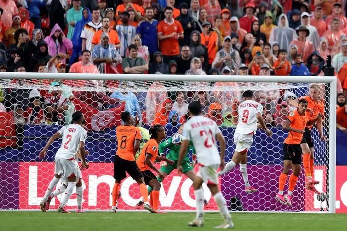 Hà Lan thi đấu áp đảo trước Tunisia. (Ảnh: FIFA)