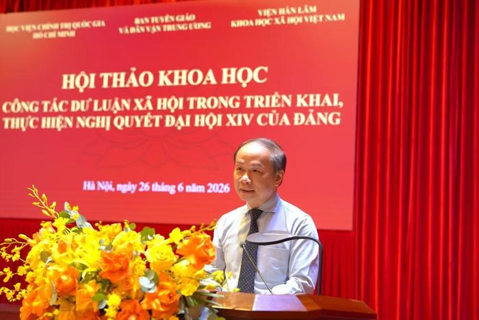 Đồng chí Phạm Tất Thắng phát biểu kết luận tại hội thảo. (Ảnh: HẢI ĐĂNG)