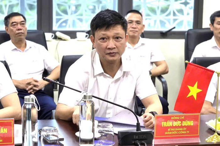 Ông Trần Đức Dũng, Bí thư Đảng ủy, Giám đốc Công ty Điện lực Điện Biên.