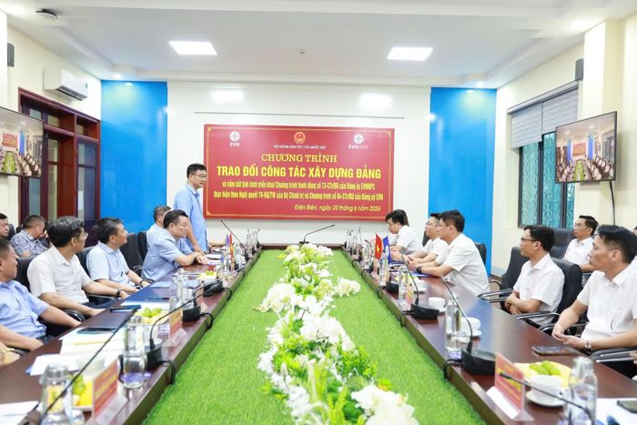 Đoàn công tác của Hội đồng Dân tộc của Quốc hội, Đảng ủy Tập đoàn Điện lực Việt Nam (EVN) và Tổng công ty Điện lực miền Bắc (EVNNPC) làm việc tại Điện Biên.
