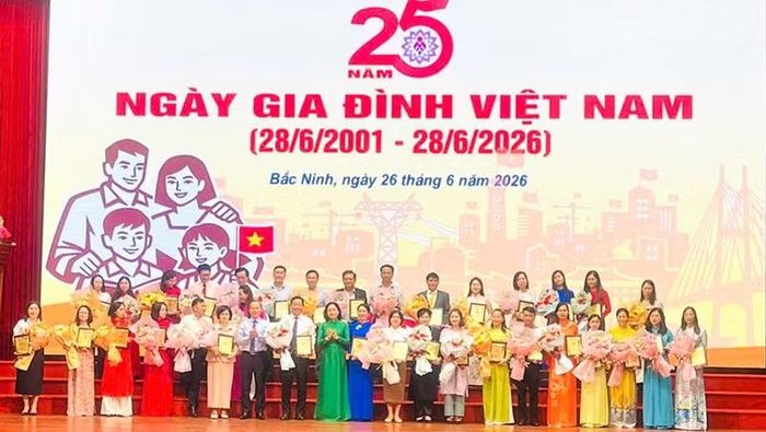 Hội nghị biểu dương người làm công tác gia đình toàn quốc tại Bắc Ninh.
