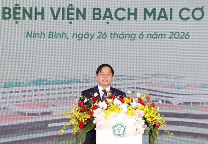 Phó Giáo sư, Tiến sĩ Đào Xuân Cơ, Giám đốc Bệnh viện Bạch Mai phát biểu tại buổi lễ.