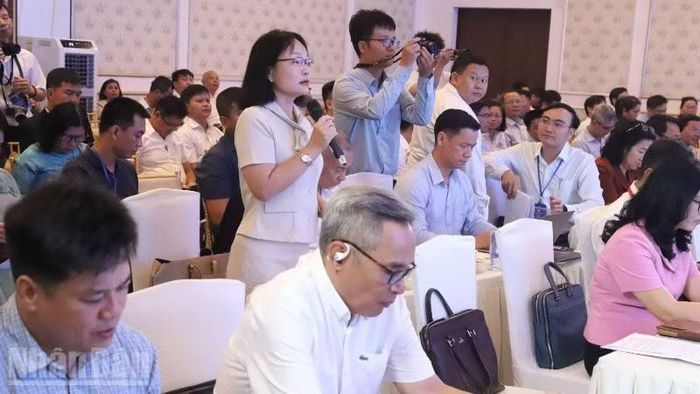 Các doanh nghiệp trao đổi tại Hội thảo.