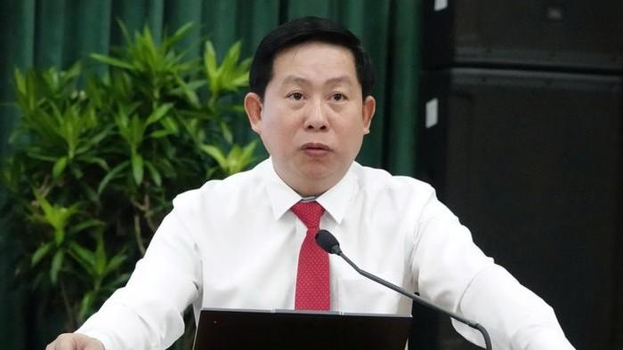 PGS-TS Nguyễn Tấn Vinh phát biểu tại hội thảo. Ảnh: THIỆN AN