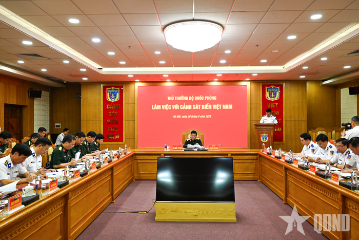 Quang cảnh buổi làm việc.