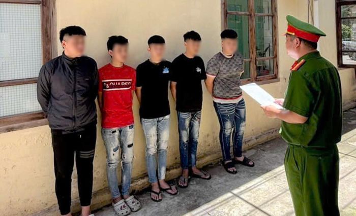 Các đối tượng được giao cho chính quyền địa phương giáo dục.