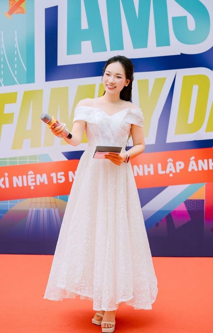 Ánh Ngọc mong muốn trở thành một MC song ngữ chuyên nghiệp và lan tỏa những giá trị tích cực đến cộng đồng.