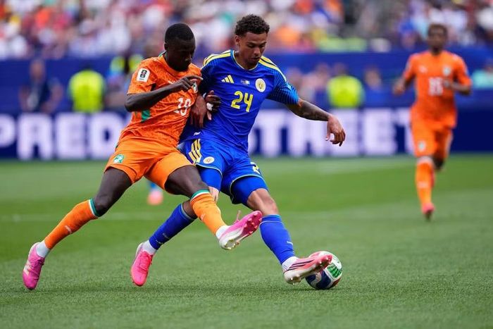Curacao (áo xanh) ngẩng cao đầu dù xếp chót bảng E phải sớm nói lời chia tay World Cup 2026.