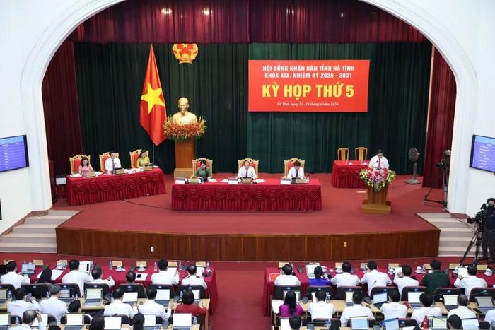 Kỳ họp thứ 5 HĐND tỉnh Hà Tĩnh.