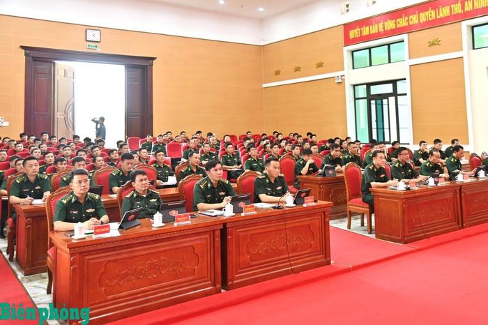 Các đại biểu dự hội nghị. Ảnh: Văn Hợi