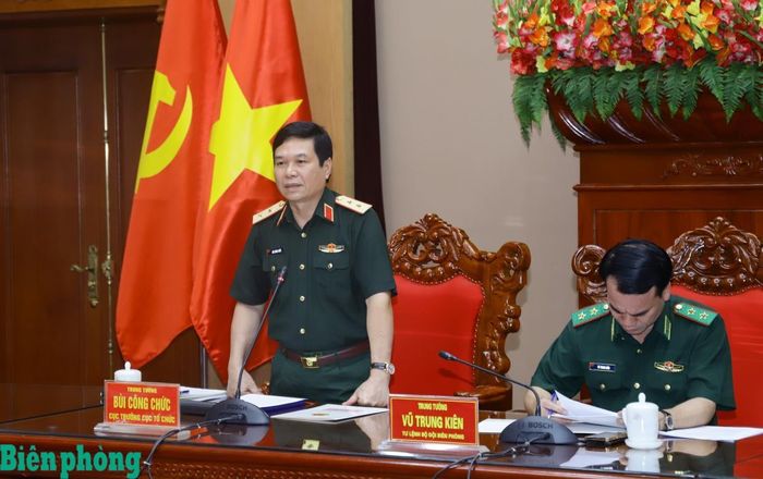 Trung tướng Bùi Công Chức phát biểu kết luận buổi làm việc. Ảnh: Ngọc Lâm