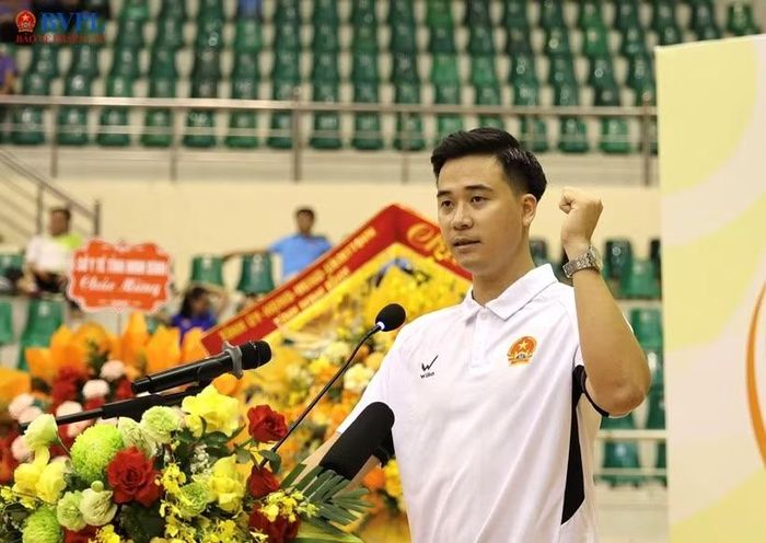 Đại diện vận động viên tham dự Hội thao tuyên thệ.