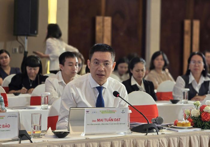 Theo ông Mai Tuấn Đạt, cần đầu tư phát triển công nghệ nhằm nâng cao hiệu quả sản xuất, giảm chi phí và tạo lợi thế cạnh tranh ethanol.