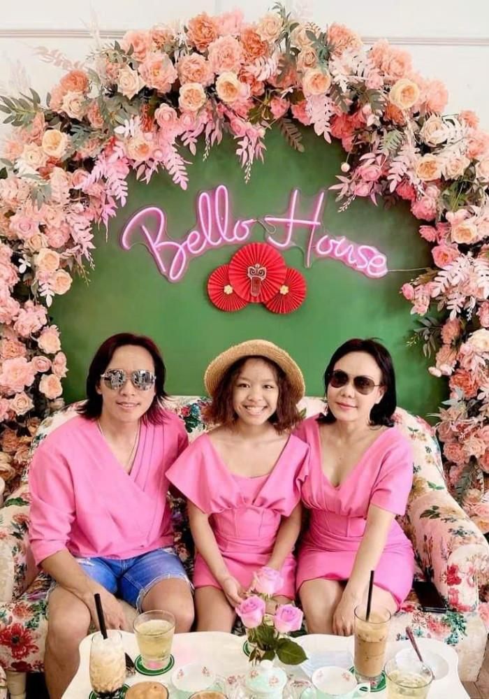 Nghệ sĩ Việt Hương cùng chồng đưa con gái du lịch nghỉ dưỡng sau chuỗi ngày bận rộn. 