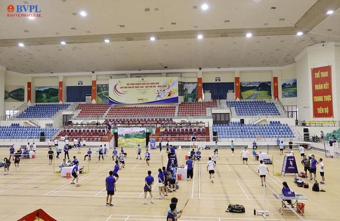 Toàn cảnh tại sân thi đấu môn Cầu lông sáng 26/6/2026.