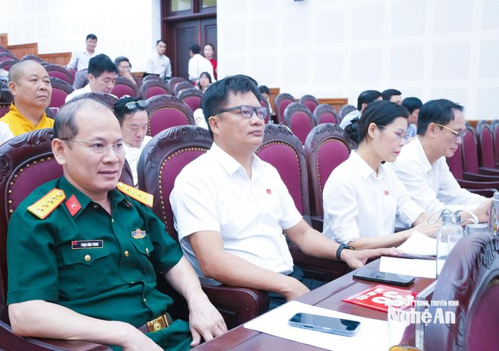 Các đại biểu tham dự Kỳ họp. Ảnh: Mai Hoa