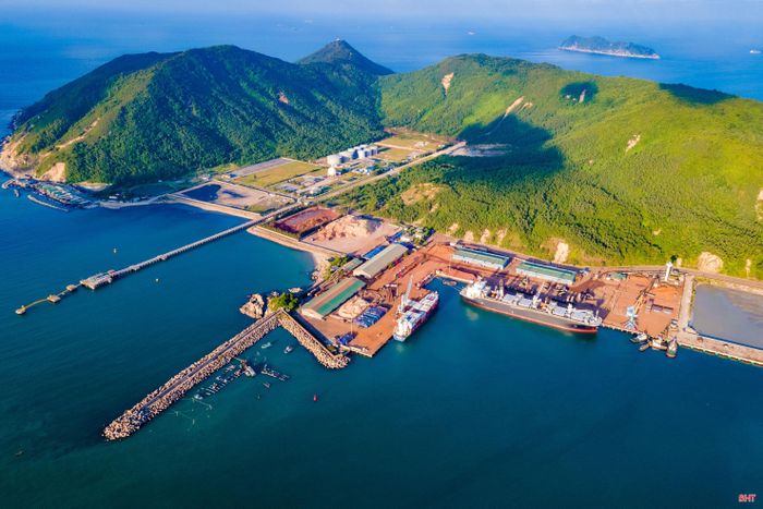  Quy hoạch điều chỉnh quy mô diện tích Khu kinh tế Vũng Áng từ 22.781 ha lên khoảng 72.998 ha. Ảnh: Đình Nhất 
