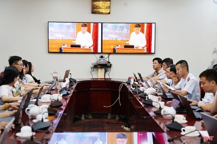 Toàn cảnh điểm cầu tại Hà Tĩnh.