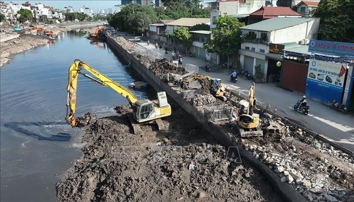 Dự án cải tạo tuyến hạ lưu Kim Ngưu nối sông Tô Lịch với trạm bơn Yên Sở, có tổng chiều dài là 5.350m, với tổng mức đầu tư 680.915 triệu đồng, khởi công 23/2/2026, đến nay tiến độ dự án đã hoàn thành khoảng 95% khối lượng công việc, phấn đấu hoàn thành vào ngày 30/6/2026.