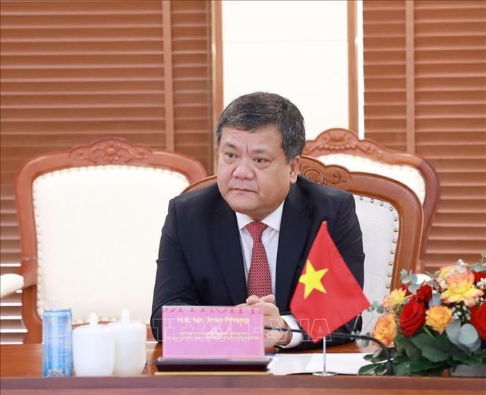 Ông Trần Phong, Bí thư Tỉnh ủy Khánh Hòa, tại buổi làm việc.
