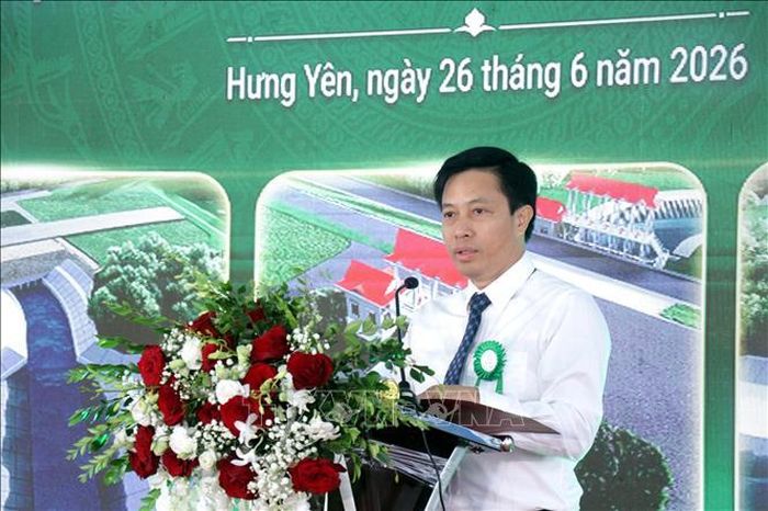 Ông Lại Văn Hoàn, Phó Chủ tịch UBND tỉnh Hưng Yên, phát biểu tại buổi lễ. Ảnh: Mạnh Khánh/TTXVN
