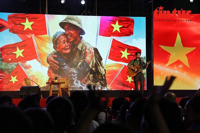 Chương trình biểu diễn văn nghệ.