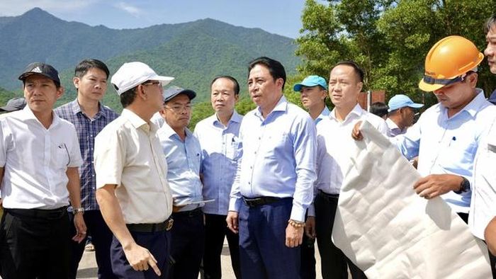 Lãnh đạo UBND TP Huế ghi nhận sự nỗ lực của HueWACO trong việc đảm bảo nguồn nước cho người dân khu vực Chân Mây -Lăng Cô.