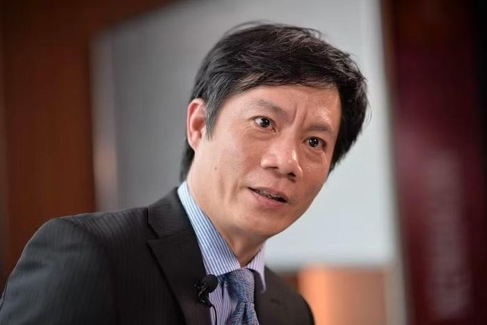 "Cần thúc đẩy liên kết giữa các doanh nghiệp đầu tàu và doanh nghiệp nhỏ và vừa trong chuỗi cung ứng, qua đó nâng cao năng lực sản xuất, quản trị và khả năng tham gia vào các ngành có giá trị gia tăng cao”, TS Lê Duy Bình.