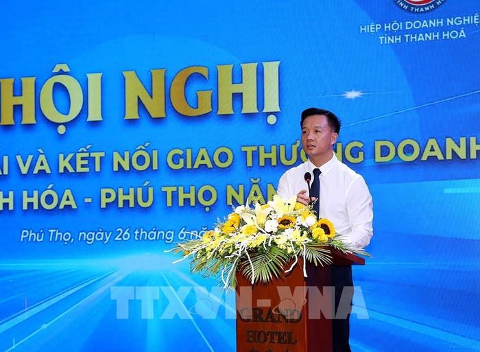 Ông Nguyễn Xuân Hưng, Chủ tịch Hiệp hội doanh nghiệp tỉnh Thanh Hóa phát biểu tại hội nghị. Ảnh: Thanh Hải - TTXVN 