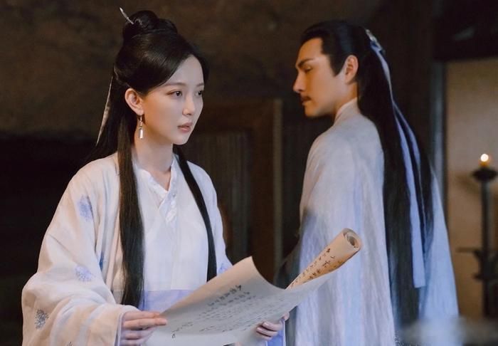 Phùng Hằng là nhân vật có ảnh hưởng sâu sắc đến cuộc đời Hoàng Dược Sư và gián tiếp định hình nên tính cách của Hoàng Dung sau này.
