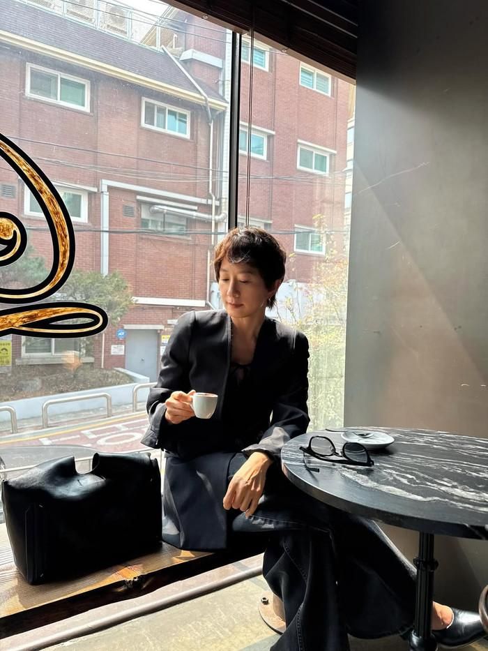 Nhan sắc "lão hóa ngược" của nữ diễn viên ở tuổi U60. (Nguồn: Instagram nhân vật