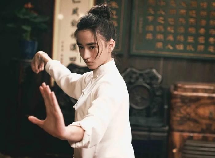Lý Uyển Đát thể hiện Thái Cực Quyền trong phim Diệp Vấn 4i. Ảnh: Weibo