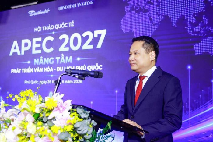 Ông Trương Thành Trung, Tổng Biên tập Báo Đại đoàn kết phát biểu tại hội thảo. Ảnh: Quang Vinh