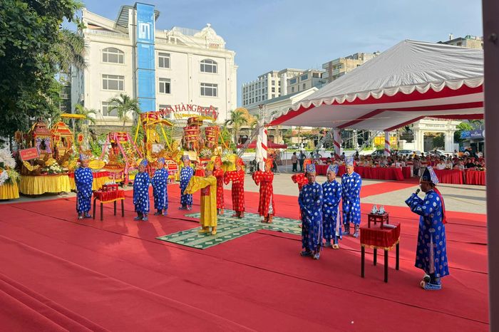 Trình tấu chúc văn tại Lễ hội bánh chưng, bánh giầy năm 2026.