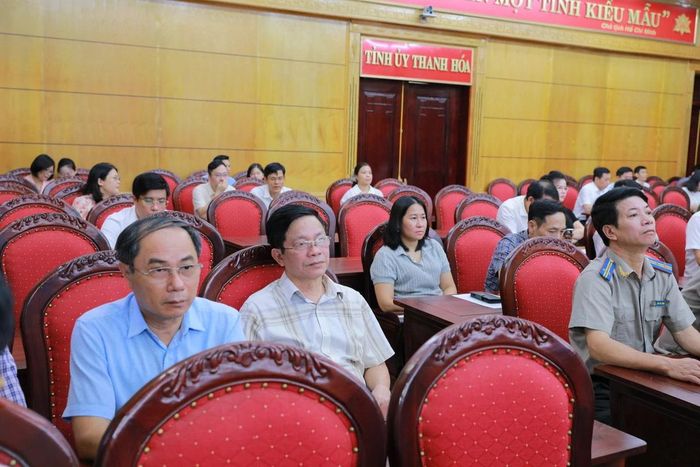 Đại biểu dự tại điểm cầu Tỉnh ủy.