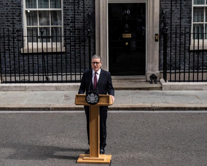 Thủ tướng Anh Keir Starmer từ chức chỉ sau chưa đầy 2 năm cầm quyền Ảnh: The Guardian